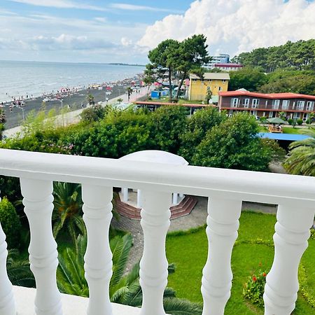 Claude Monet Beach Hotel ウレキ エクステリア 写真