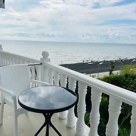 Claude Monet Beach Hotel ウレキ エクステリア 写真