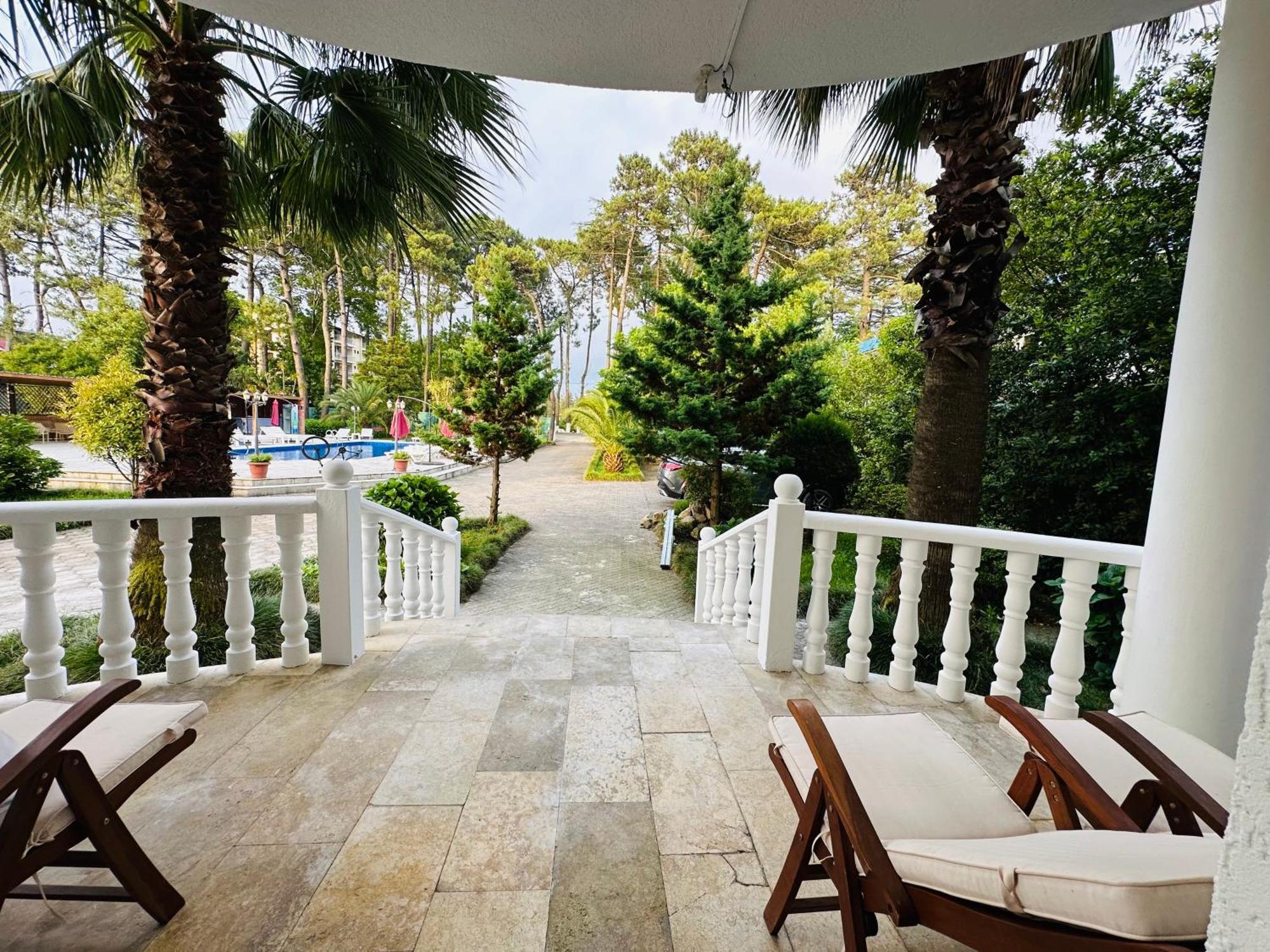 Claude Monet Beach Hotel ウレキ エクステリア 写真