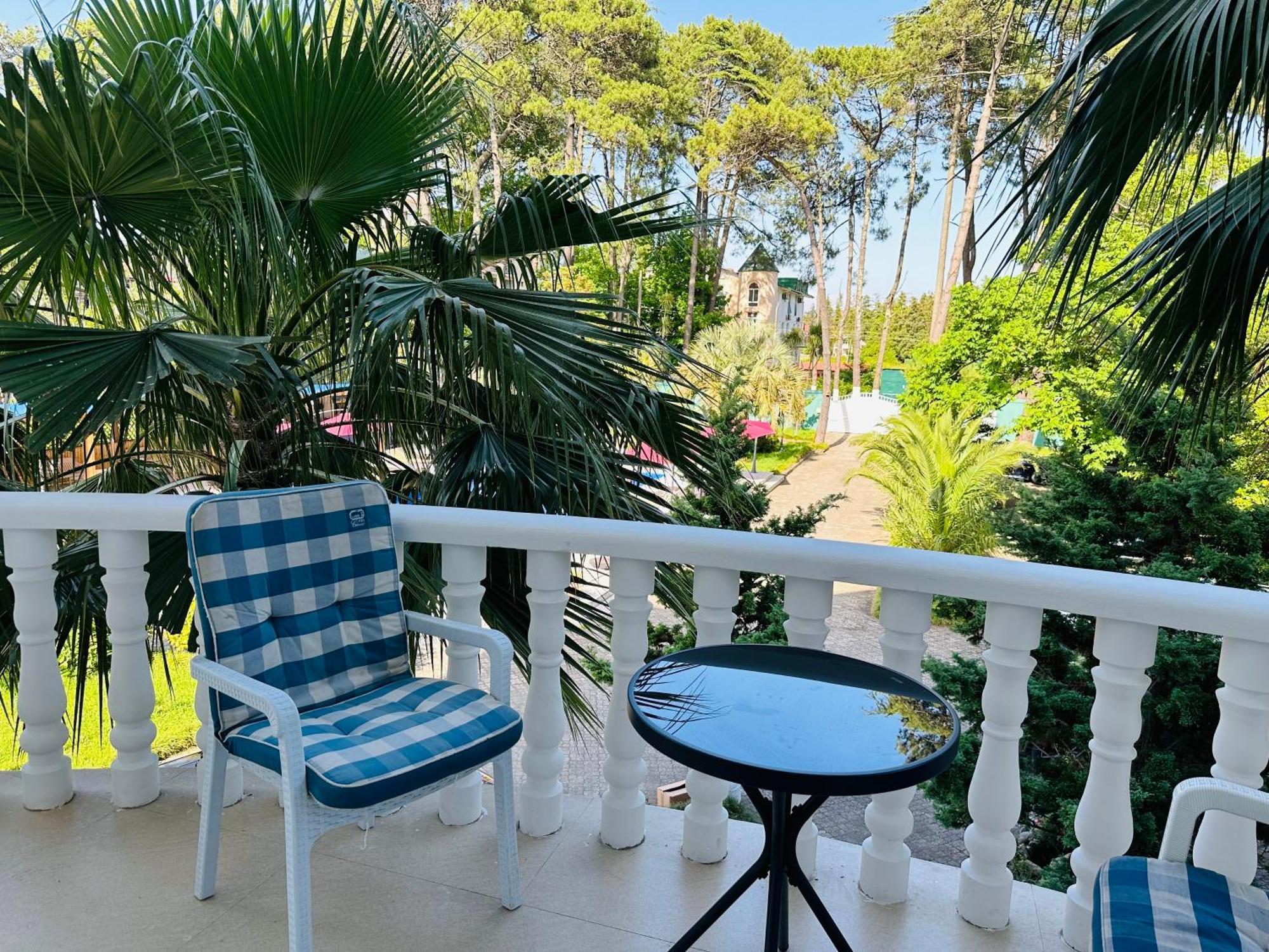 Claude Monet Beach Hotel ウレキ エクステリア 写真