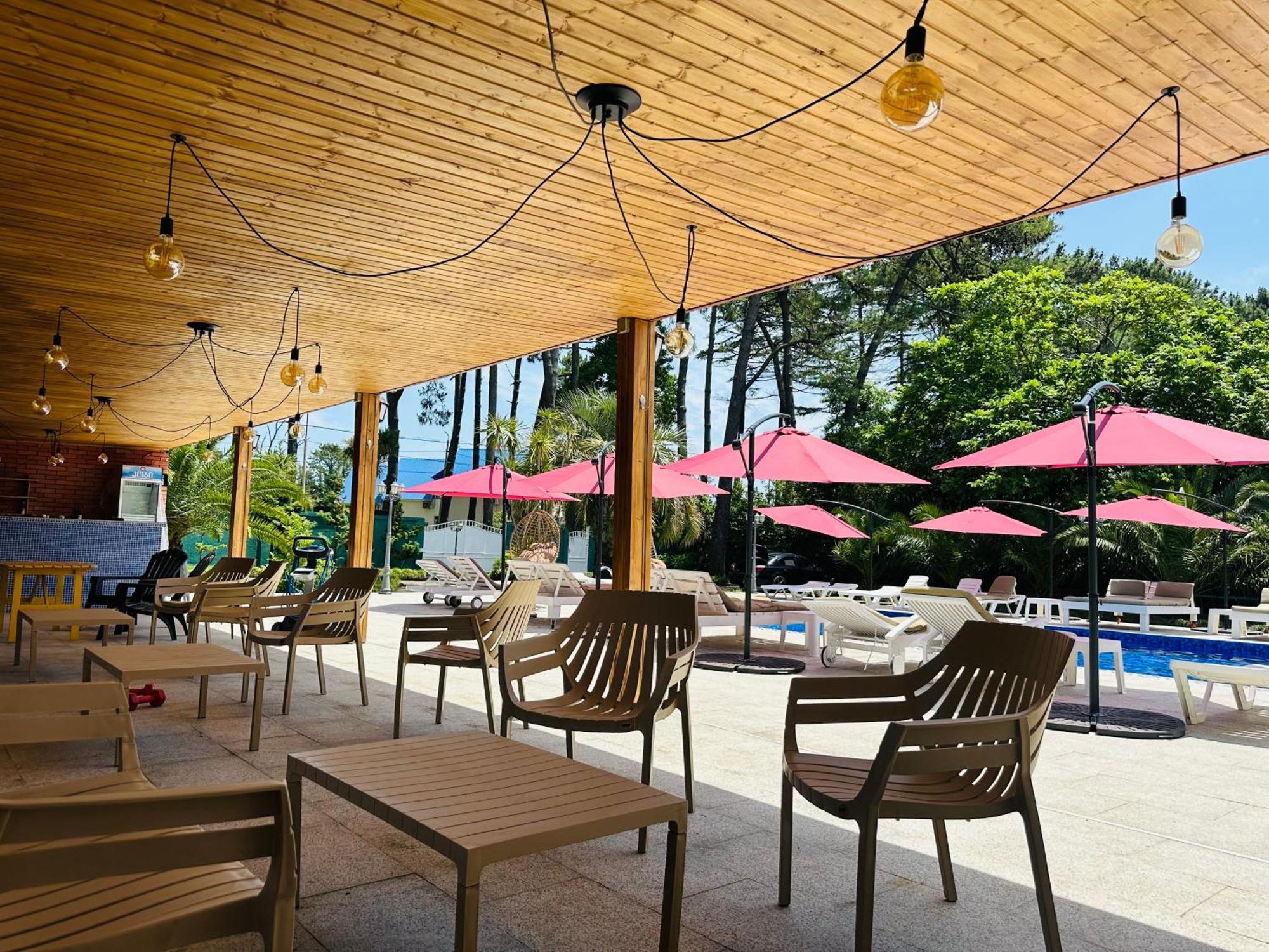 Claude Monet Beach Hotel ウレキ エクステリア 写真