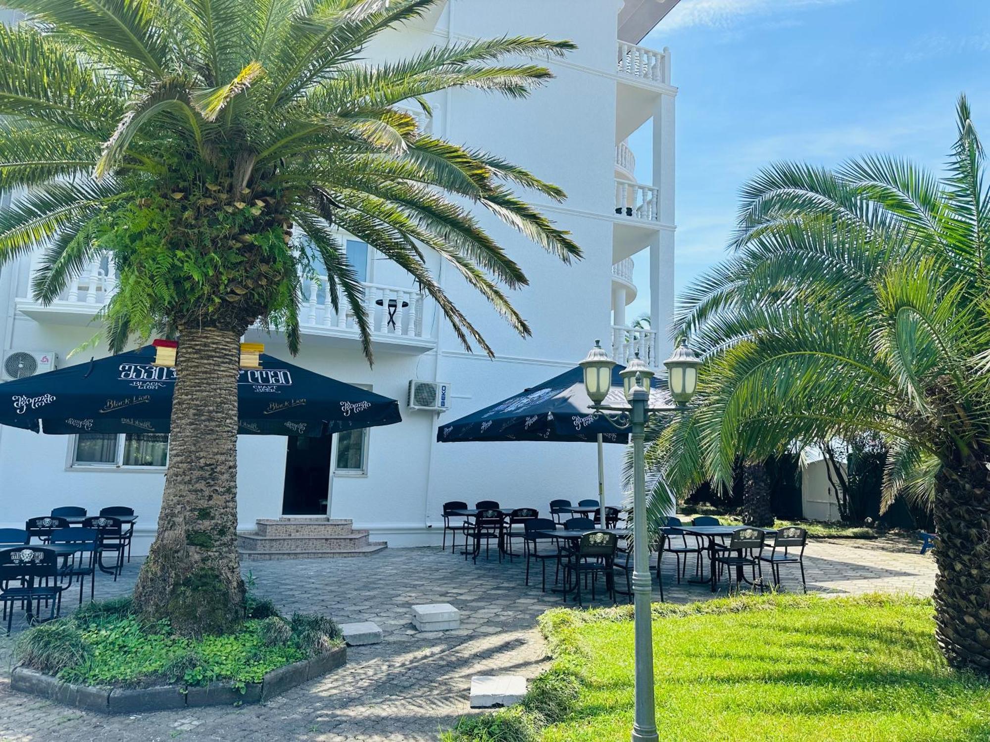 Claude Monet Beach Hotel ウレキ エクステリア 写真