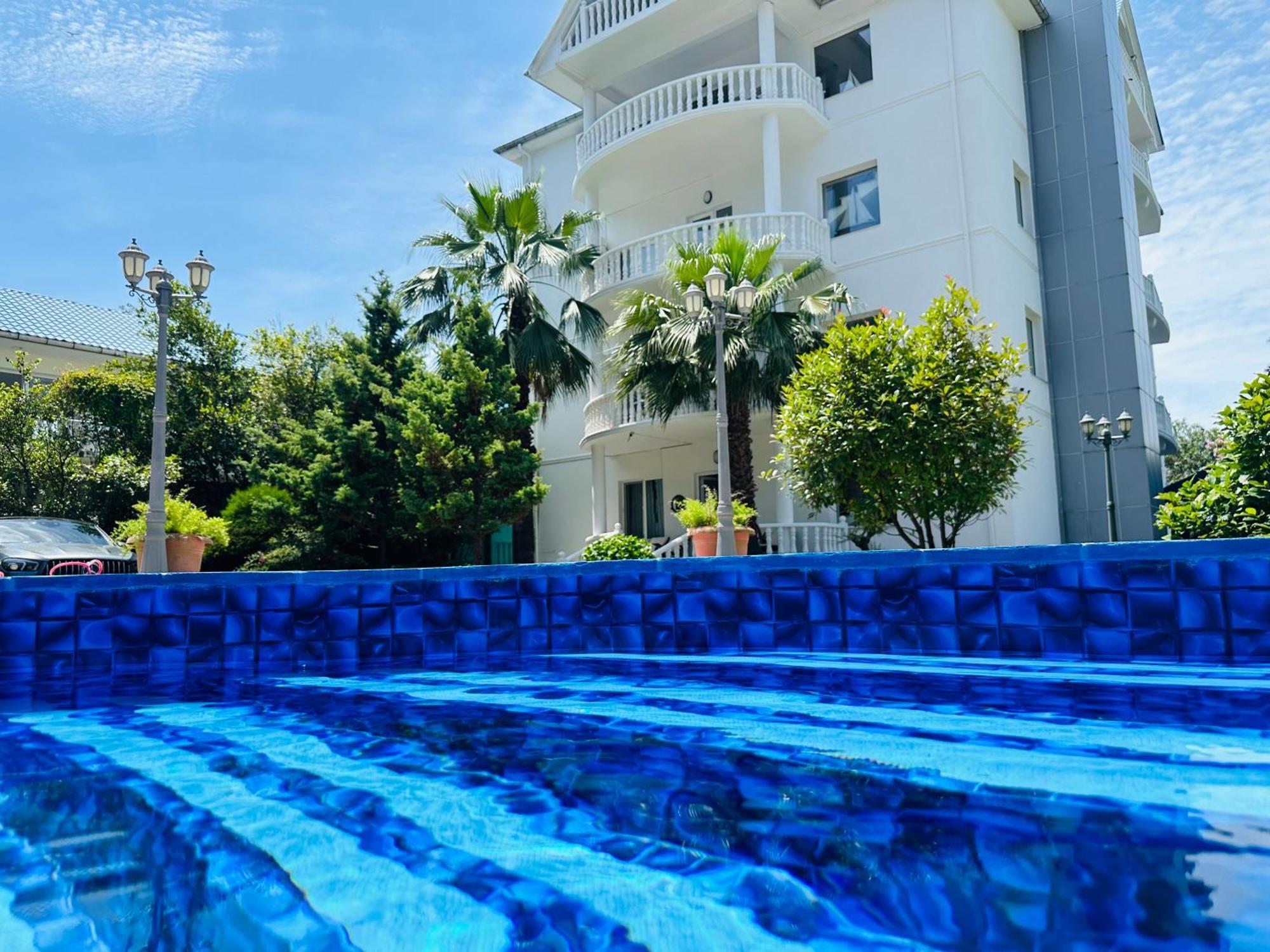 Claude Monet Beach Hotel ウレキ エクステリア 写真