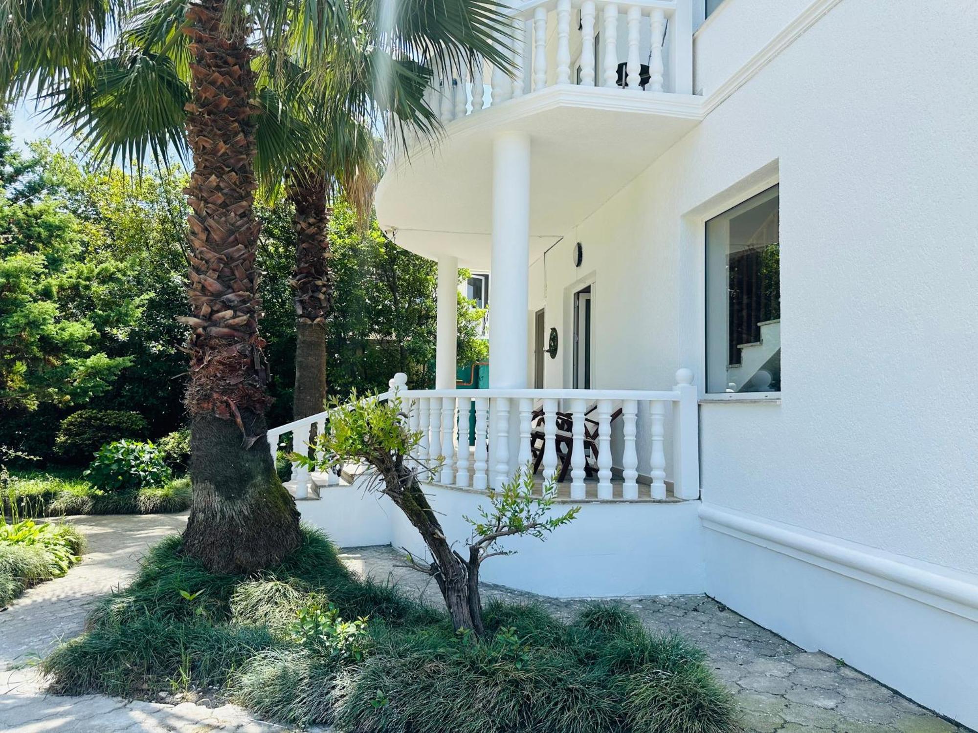 Claude Monet Beach Hotel ウレキ エクステリア 写真