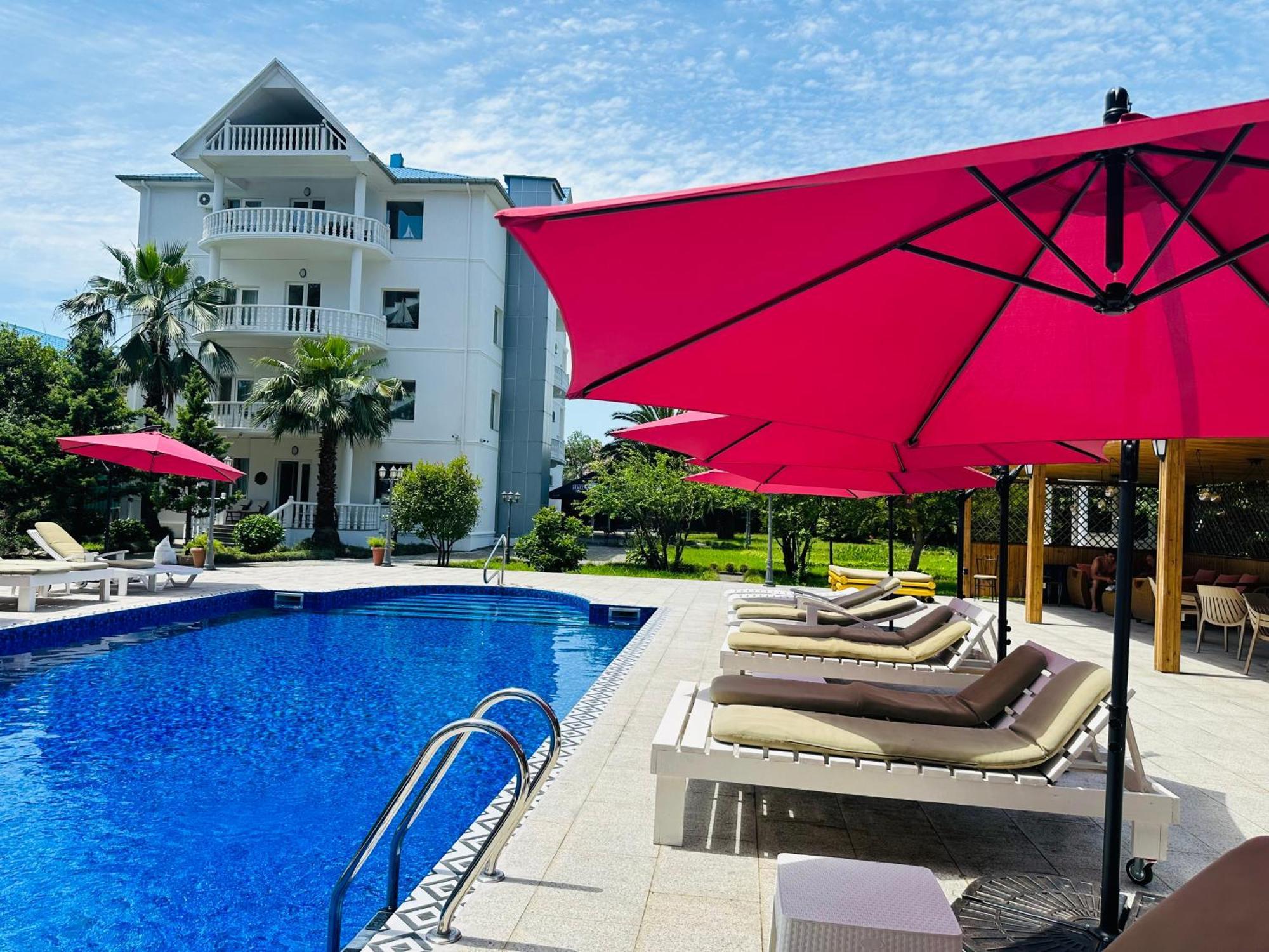 Claude Monet Beach Hotel ウレキ エクステリア 写真
