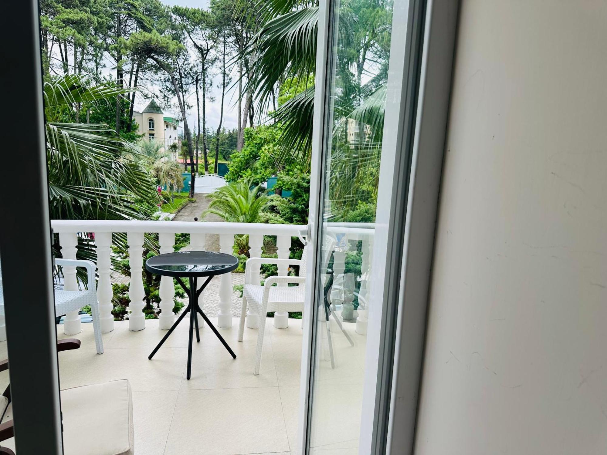 Claude Monet Beach Hotel ウレキ エクステリア 写真
